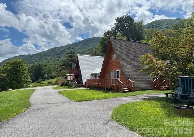 Photo 2 of Single family home for sale at 56 Chateau Ln, Maggie Valley, NC 28751 | MLS# 4414194 | Listing updated on 2026-09-04