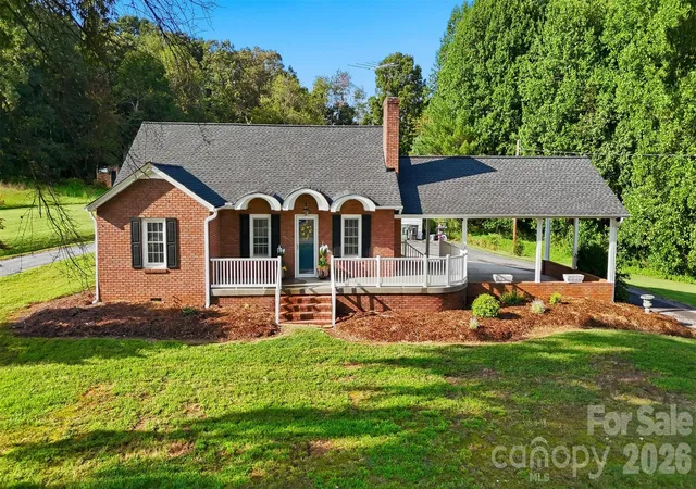 Photo 3 of Single family home for sale at 2430 Hwy 64/90 W, Taylorsville, NC 28681 | MLS# 4414293 | Listing updated on 2026-09-03