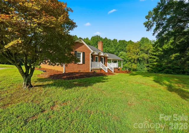Photo 5 of Single family home for sale at 2430 Hwy 64/90 W, Taylorsville, NC 28681 | MLS# 4414293 | Listing updated on 2026-09-03