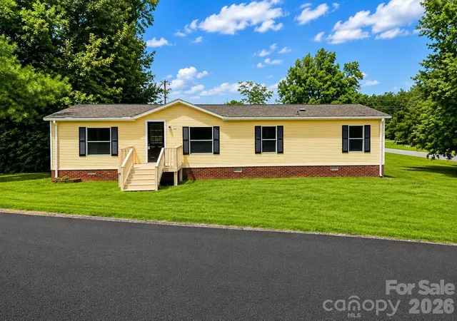 Photo 1 of Single family home for sale at 141 Patricia St, Lancaster, SC 29720 | MLS# 4416042 | Listing updated on 2026-09-03