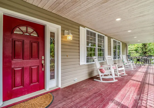 Photo 3 of Single family home for sale at 136 Limousine Ln, Pisgah Forest, NC 28768 | MLS# 4416612 | Listing updated on 2026-09-28