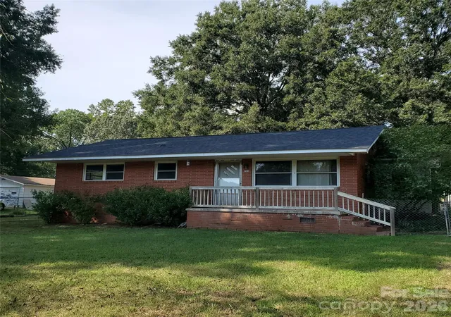 Photo 1 of Single family home for sale at 203 Dry Dock Loop, Mooresville, NC | MLS# 4416648 | Listing updated on 2026-09-07