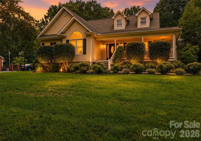 Photo 2 of Single family home for sale at 107 Shawnee Trl, Maiden, NC 28650 | MLS# 4416945 | Listing updated on 2026-09-03
