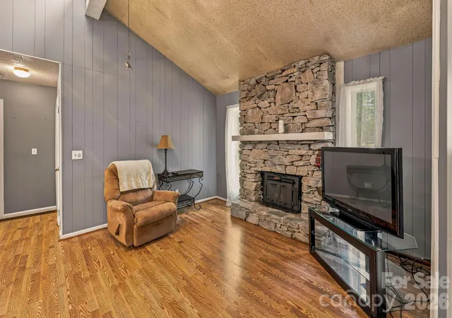 Photo 2 of Single family home for sale at 51 Rising Meadow Ln, Mills River, NC 28759 | MLS# 4417388 | Listing updated on 2026-09-23
