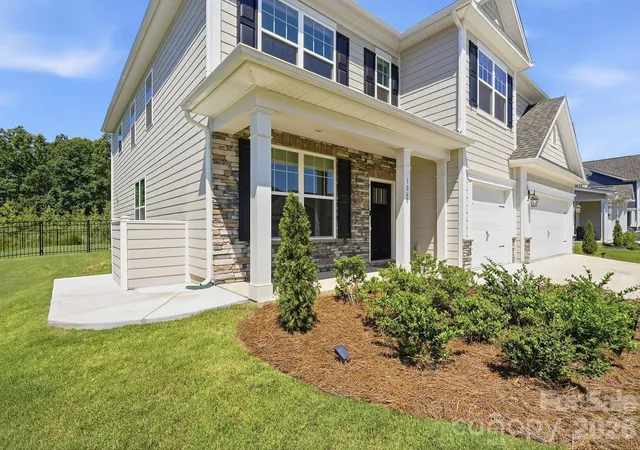 Photo 3 of Single family home for sale at 1060 Merganser Way, Indian Trail, NC 28079 | MLS# 4417669 | Listing updated on 2026-09-05
