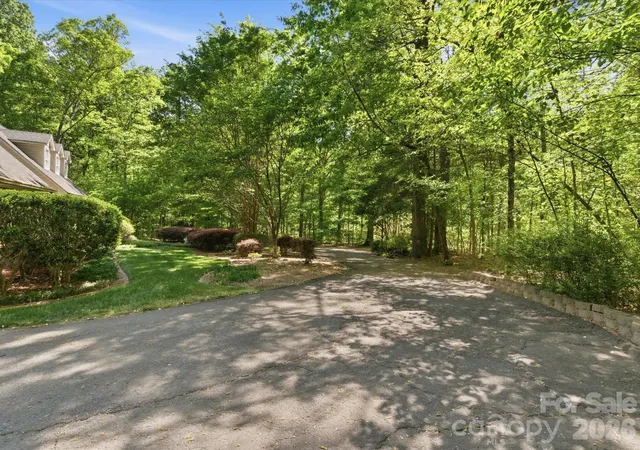 Photo 3 of Single family home for sale at 8407 Pompano Rd, Harrisburg, NC 28075 | MLS# 4417863 | Listing updated on 2026-09-04