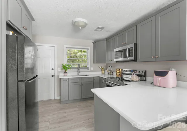 Photo 3 of House for sale at 71 Harvey Osteen Rd, Zirconia, NC 28790 | MLS# 4418072 | Listing updated on 2026-09-02