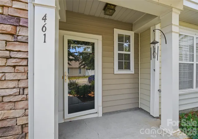 Photo 3 of Townhouse for sale at 461 River Park Rd, Belmont, NC 28012 | MLS# 4418222 | Listing updated on 2026-10-05