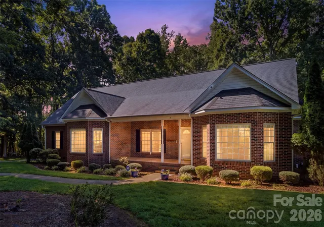 Photo 1 of Single family home for sale at 216 Minnie Queen Ln, Belmont, NC 28012 | MLS# 4418325 | Listing updated on 2026-10-07