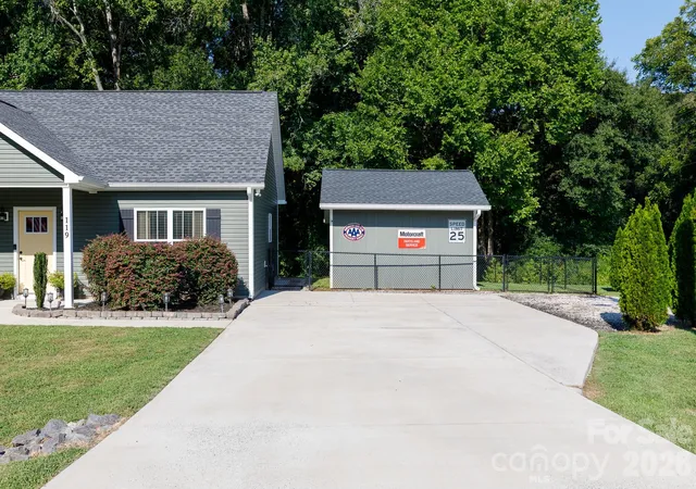 Photo 2 of Single family home for sale at 119 Fairmont St, Clover, SC 29710 | MLS# 4418451 | Listing updated on 2026-09-04