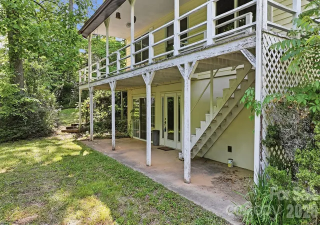 Photo 2 of Single family home for sale at 38 Pee Wee Branch, Sylva, NC 28779 | MLS# 4418580 | Listing updated on 2026-09-02
