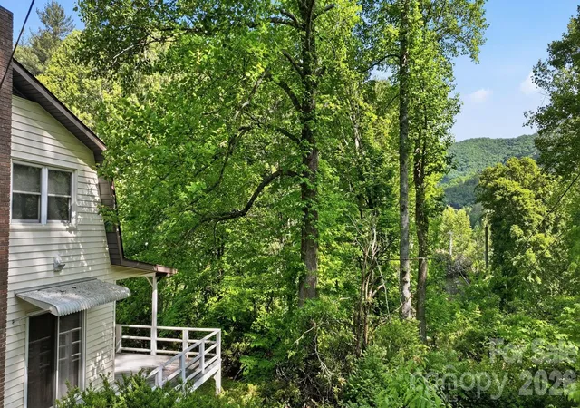Photo 3 of Single family home for sale at 38 Pee Wee Branch, Sylva, NC 28779 | MLS# 4418580 | Listing updated on 2026-09-02