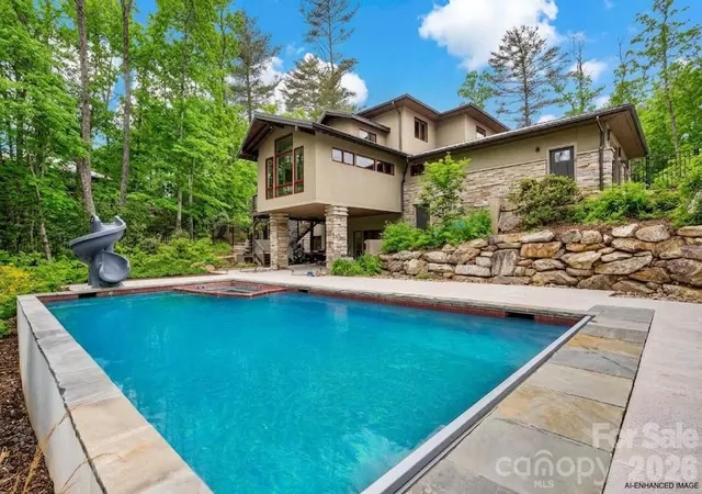 Photo 3 of Single family home for sale at 27 Hawberry Ct, Asheville, NC 28805 | MLS# 4418649 | Listing updated on 2026-09-02
