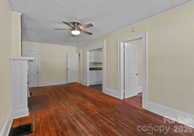 Photo 3 of House for sale at 2101 Kenilworth Ave, Charlotte, NC 28203 | MLS# 4419030 | Listing updated on 2026-09-03