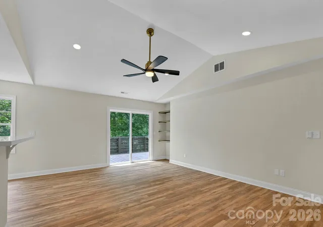 Photo 5 of Single family home for sale at 157 Scarlett Ridge Dr, Marshall, NC 28753 | MLS# 4419073 | Listing updated on 2026-09-02