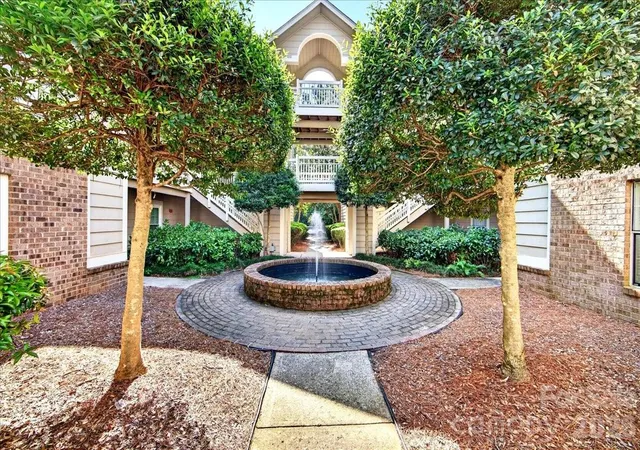 Listing Photo 4 - Condo for sale in building located at 5011 Sharon Rd, Charlotte, NC 28210 - Unit #N