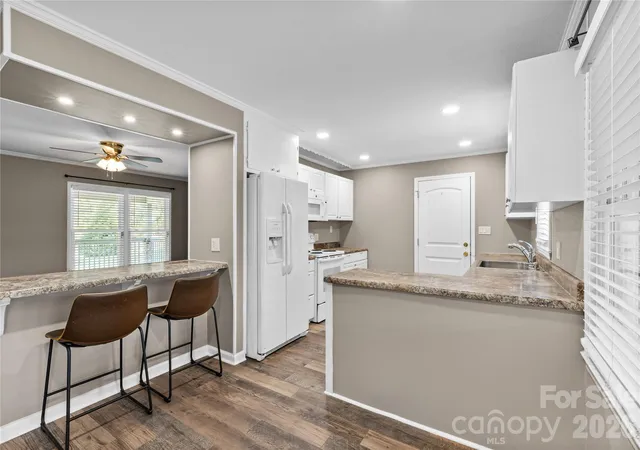 Photo 4 of Single family home for sale at 613 W Doc Garris Rd, Lancaster, SC 29720 | MLS# 4419433 | Listing updated on 2026-09-05