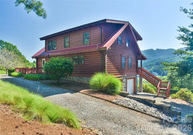Photo 2 of Single family home for sale at 27 Winn Dr, Leicester, NC 28748 | MLS# 4419621 | Listing updated on 2026-09-05