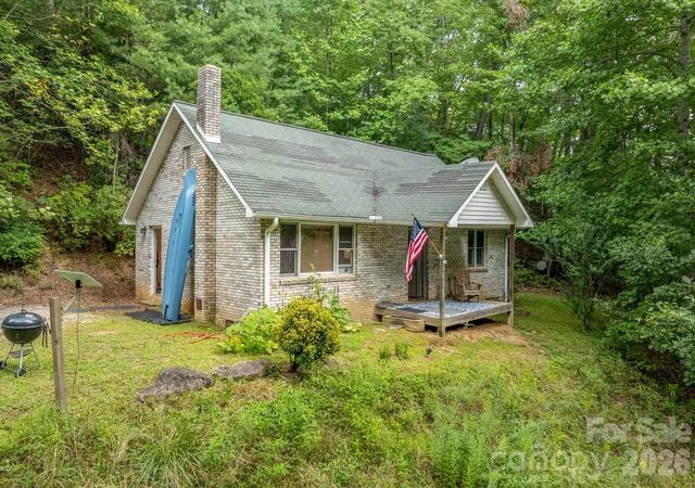 Photo 2 of Single family home for sale at 937 Shoal Crk Rd, Balsam Grove, NC 28708 | MLS# 4419676 | Listing updated on 2026-09-02