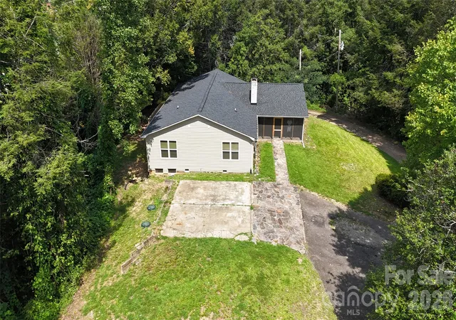 Photo 1 of Single family home for sale at 182 Us 221 Business Ext N #3, Marion, NC 28752 | MLS# 4419854 | Listing updated on 2026-09-03