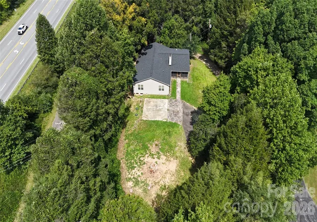 Photo 2 of Single family home for sale at 182 Us 221 Business Ext N #3, Marion, NC 28752 | MLS# 4419854 | Listing updated on 2026-09-03