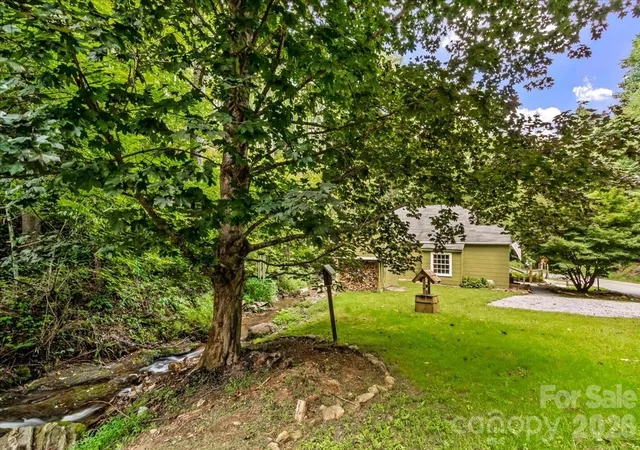 Photo 2 of Single family home for sale at 92 Silas Branch Rd, Burnsville, NC 28714 | MLS# 4419913 | Listing updated on 2026-09-04