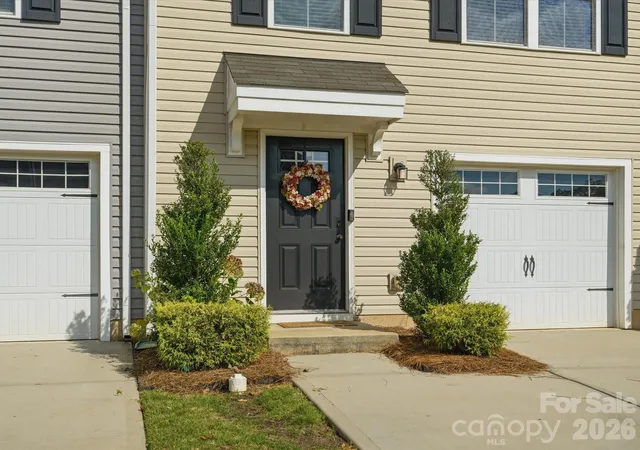 Photo 5 of Townhouse for sale at 1003 Rushing Ln, Fort Mill, SC 29715 | MLS# 4419977 | Listing updated on 2026-09-05
