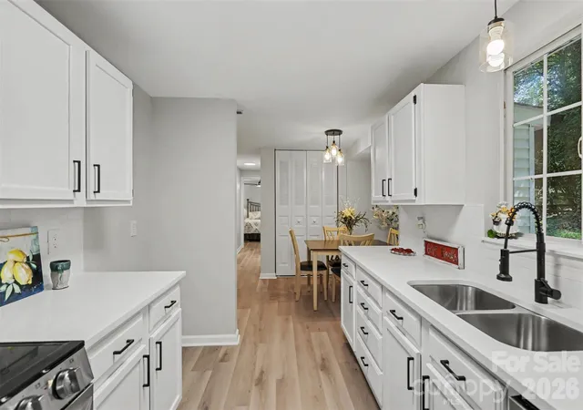 Photo 4 of Single family home for sale at 3140 Piney Grv Rd, Charlotte, NC 28212 | MLS# 4419986 | Listing updated on 2026-09-06