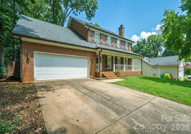 Photo 1 of Single family home for sale at 7801 Bridle Ct, Charlotte, NC 28216 | MLS# 4419999 | Listing updated on 2026-09-23