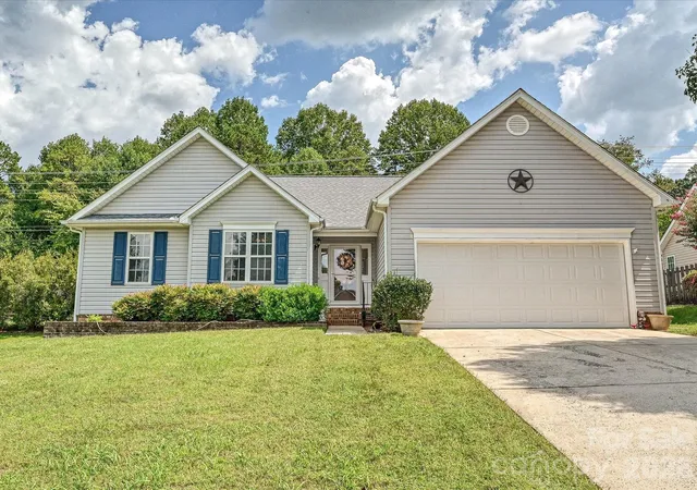 Photo 1 of Single family home for sale at 5759 Heron Point Pl Sw, Concord, NC 28025 | MLS# 4420026 | Listing updated on 2026-09-02
