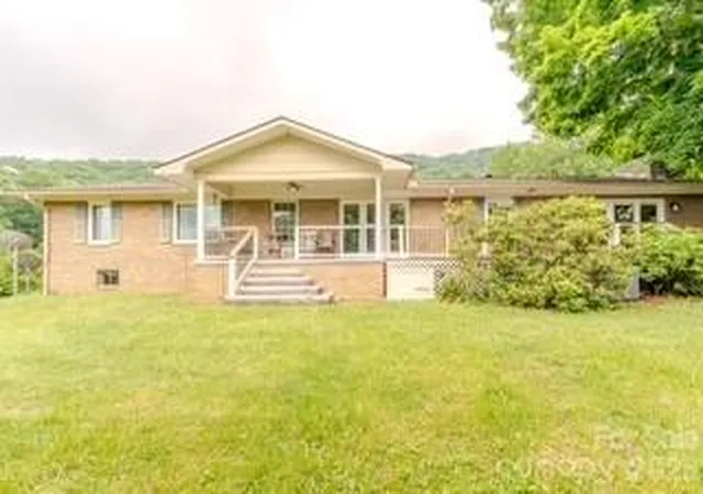 Photo 3 of Single family home for sale at 455 Avery Ln, Newland, NC 28657 | MLS# 4420126 | Listing updated on 2026-09-04
