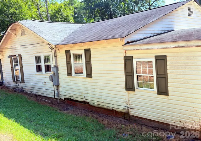 Photo 4 of Single family home for sale at 331 Grant St, Spencer, NC 28159 | MLS# 4420150 | Listing updated on 2026-09-28