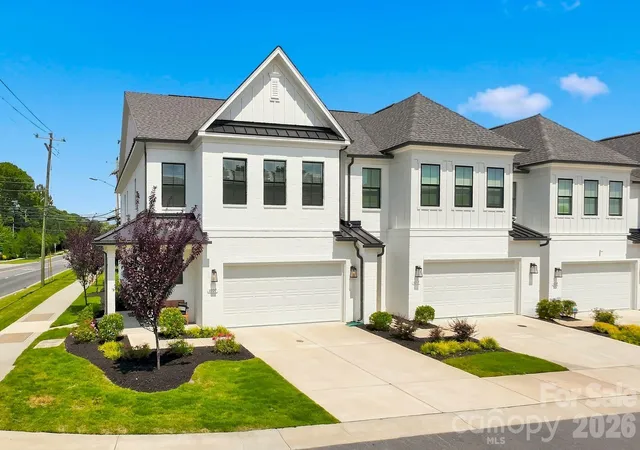 Photo 2 of Townhouse for sale at 6007 Mariemont Cir, Charlotte, NC 28226 | MLS# 4420160 | Listing updated on 2026-09-05