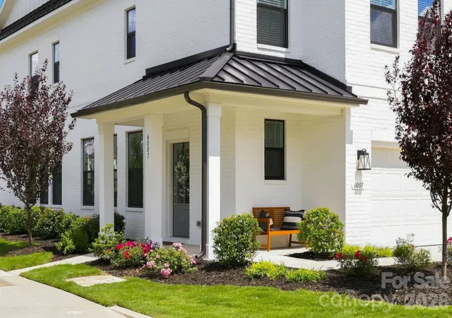 Photo 3 of Townhouse for sale at 6007 Mariemont Cir, Charlotte, NC 28226 | MLS# 4420160 | Listing updated on 2026-09-24