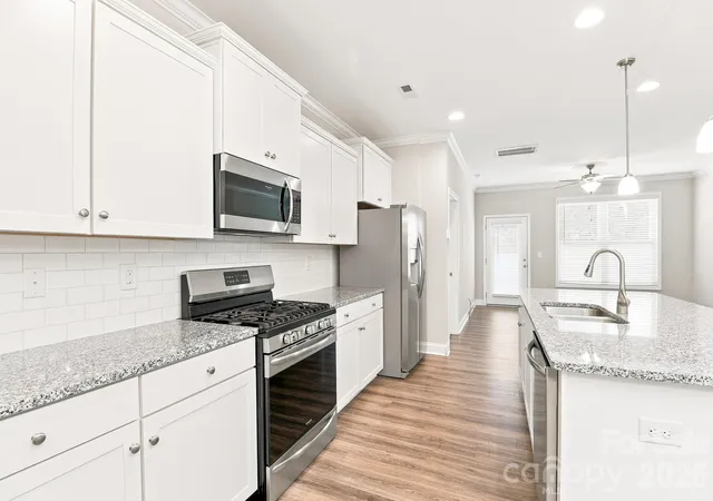 Photo 3 of Townhouse for sale at 6130 Artigas Dr, Fort Mill, SC 29707 | MLS# 4420212 | Listing updated on 2026-09-03