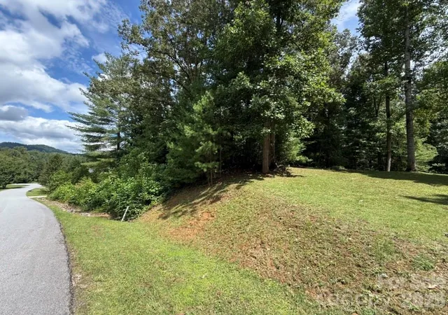 Photo 2 of Land for sale at Lot 4 Sovereign Ln, Fairview, NC 28730 | MLS# 4420235 | Listing updated on 2026-09-30