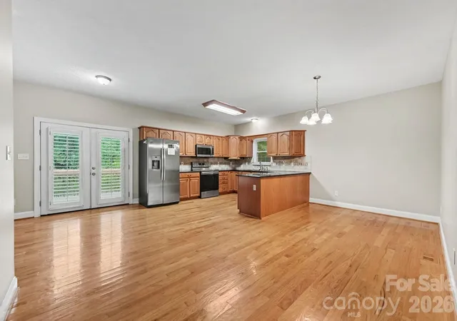 Photo 4 of Single family home for sale at 1703 Running Deer Dr NW, Conover, NC 28613 | MLS# 4420273 | Listing updated on 2026-09-02
