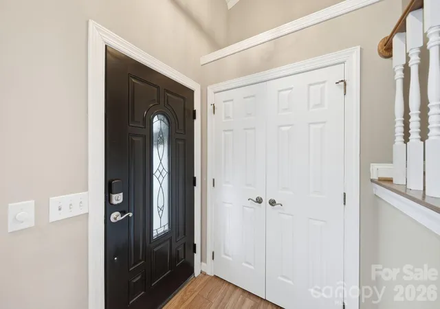Photo 3 of Sale Pending at 3801 Melshire Ln, Charlotte, NC 28269 | MLS# 4420330 | Listing updated on 2026-09-09