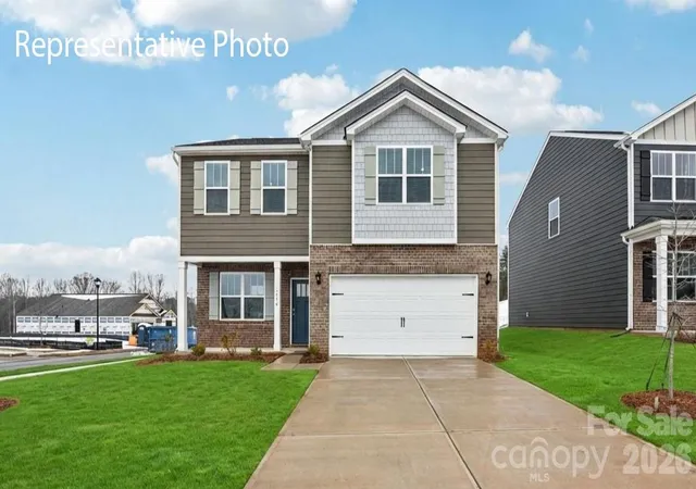 Photo 1 of Single family home for sale at 472 Dazzle Loop, Newton, NC 28658 | MLS# 4420341 | Listing updated on 2026-09-09