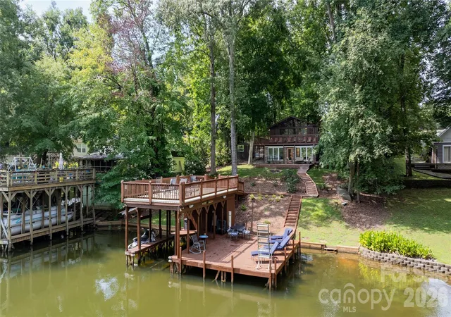 Photo 2 of Single family home for sale at 825 Emerald Shrs Rd, Mount Gilead, NC 27306 | MLS# 4420391 | Listing updated on 2026-09-03