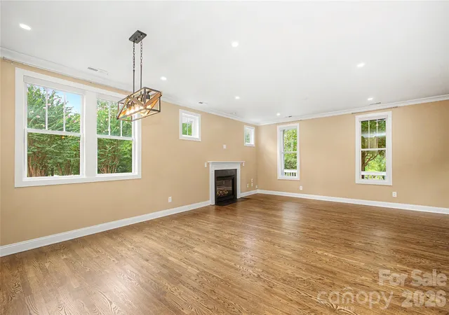 Photo 4 of Single family home for sale at 10020 Vanguard Pkwy, Huntersville, NC 28078 | MLS# 4420414 | Listing updated on 2026-09-29