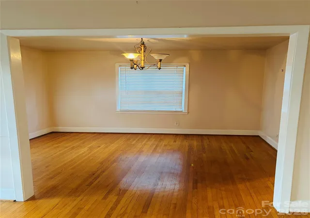 Photo 3 of Single family home for sale at 332 Fannie Cir, Charlotte, NC 28205 | MLS# 4420419 | Listing updated on 2026-10-31