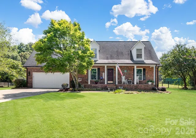 Photo 1 of Single family home for sale at 126 Fox Fire Run, Gastonia, NC 28052 | MLS# 4420501 | Listing updated on 2026-10-02