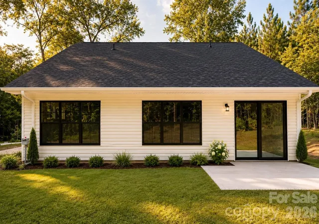 Photo 3 of Single family home for sale at 225 Silver Crk Rd, Concord, NC 28025 | MLS# 4420548 | Listing updated on 2026-09-03