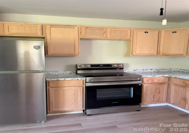 Photo 2 of Single family home for sale at 1245 Pondella Dr, Charlotte, NC 28213 | MLS# 4420593 | Listing updated on 2026-09-03