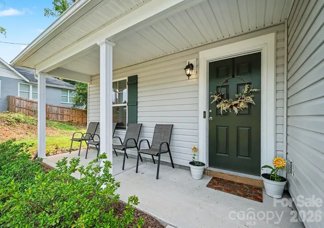 Photo 3 of Single family home for sale at 117 Barron Blvd, Lancaster, SC 29720 | MLS# 4420621 | Listing updated on 2026-09-05