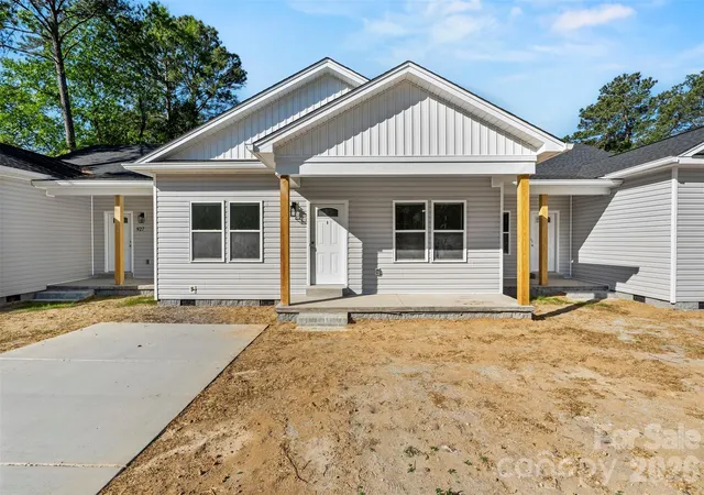 Listing Photo 3 - Condo for sale in building located at 921 & 927 Prescott Rd, Columbia, SC 29203
