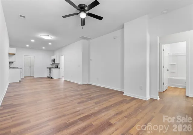Listing Photo 4 - Condo for sale in building located at 921 & 927 Prescott Rd, Columbia, SC 29203