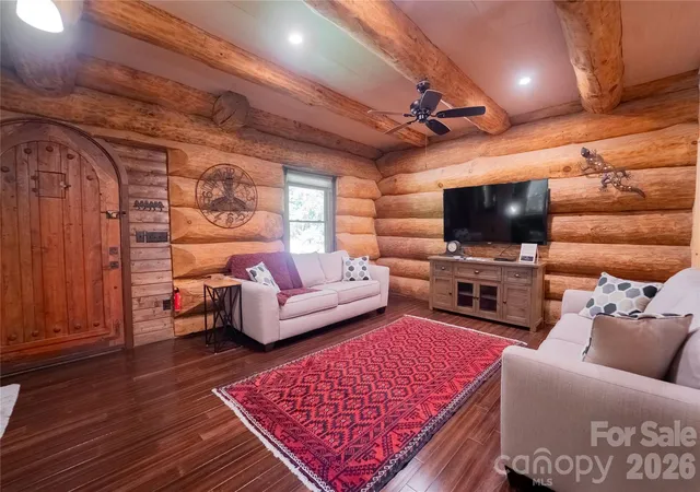 Photo 3 of Single family home for sale at 142 W Southwood Dr, Brevard, NC 28712 | MLS# 4420666 | Listing updated on 2026-09-04
