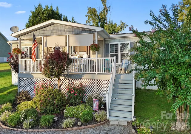 Photo 2 of Single family home for sale at 949 Riverview Rd Ext, Lexington, NC 27292 | MLS# 4420681 | Listing updated on 2026-09-03